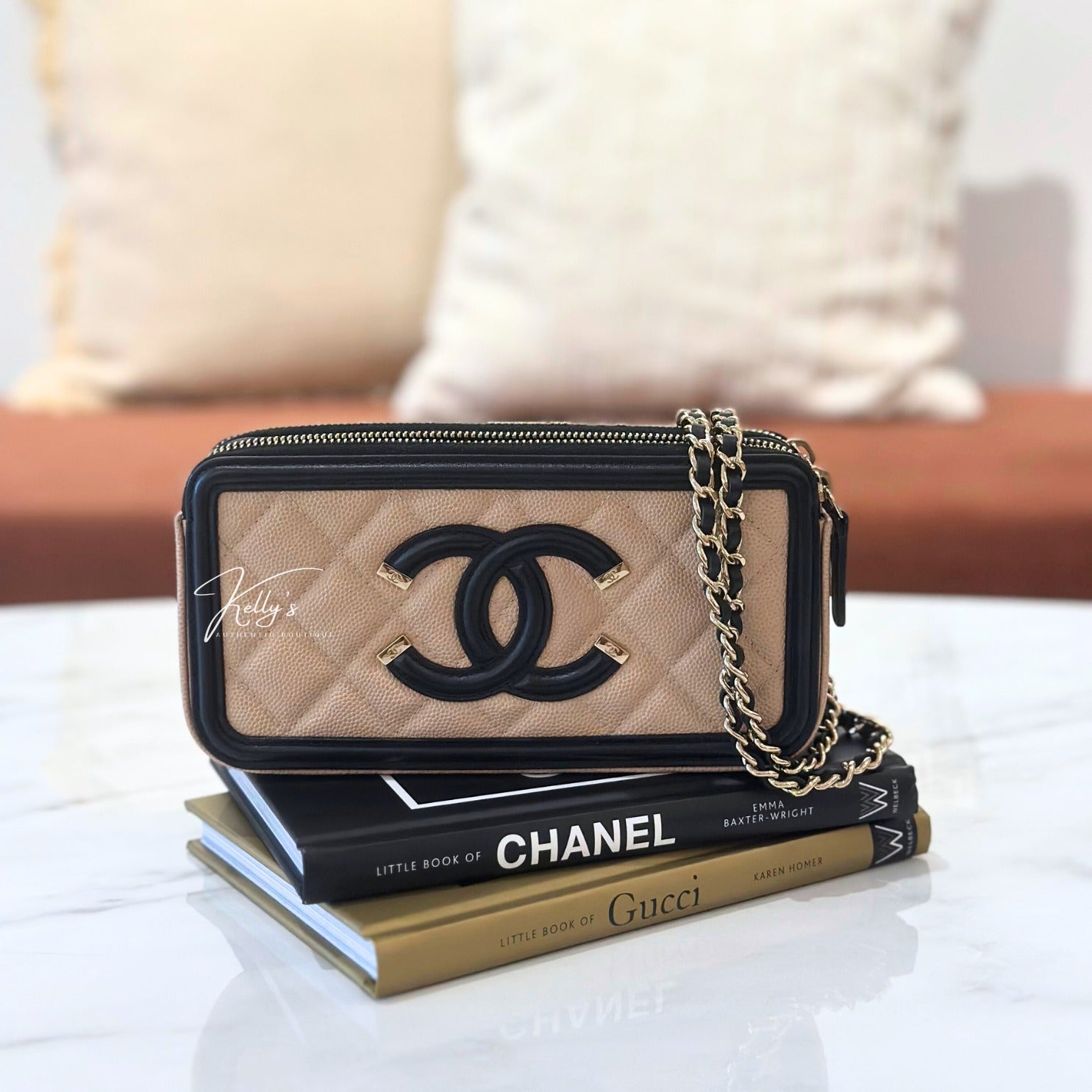 women-designer-handbasg