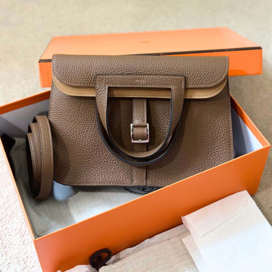 Hermes Halzan 25 Verso Biscuit Taurillon Clemence Handbag