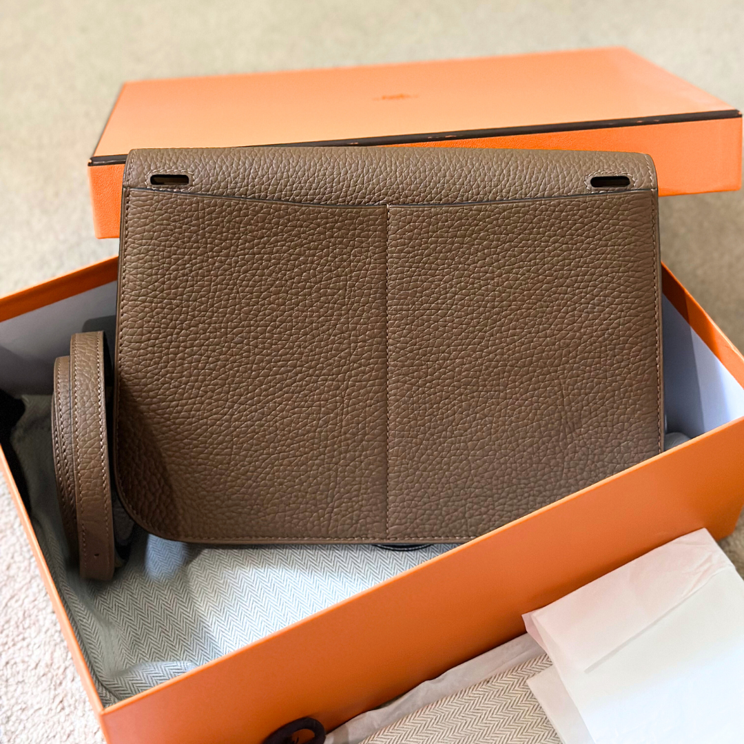 Hermes Halzan 25 Verso Biscuit Taurillon Clemence Handbag
