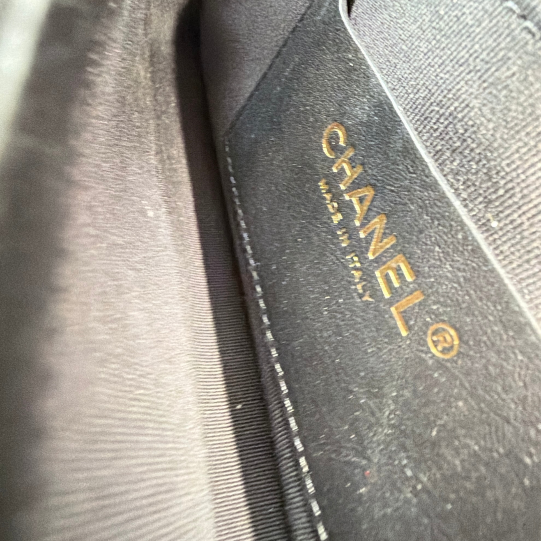 Chanel 23S Microchip Clutch Bag With Chain Calfskin Kelly's Authentic Boutique