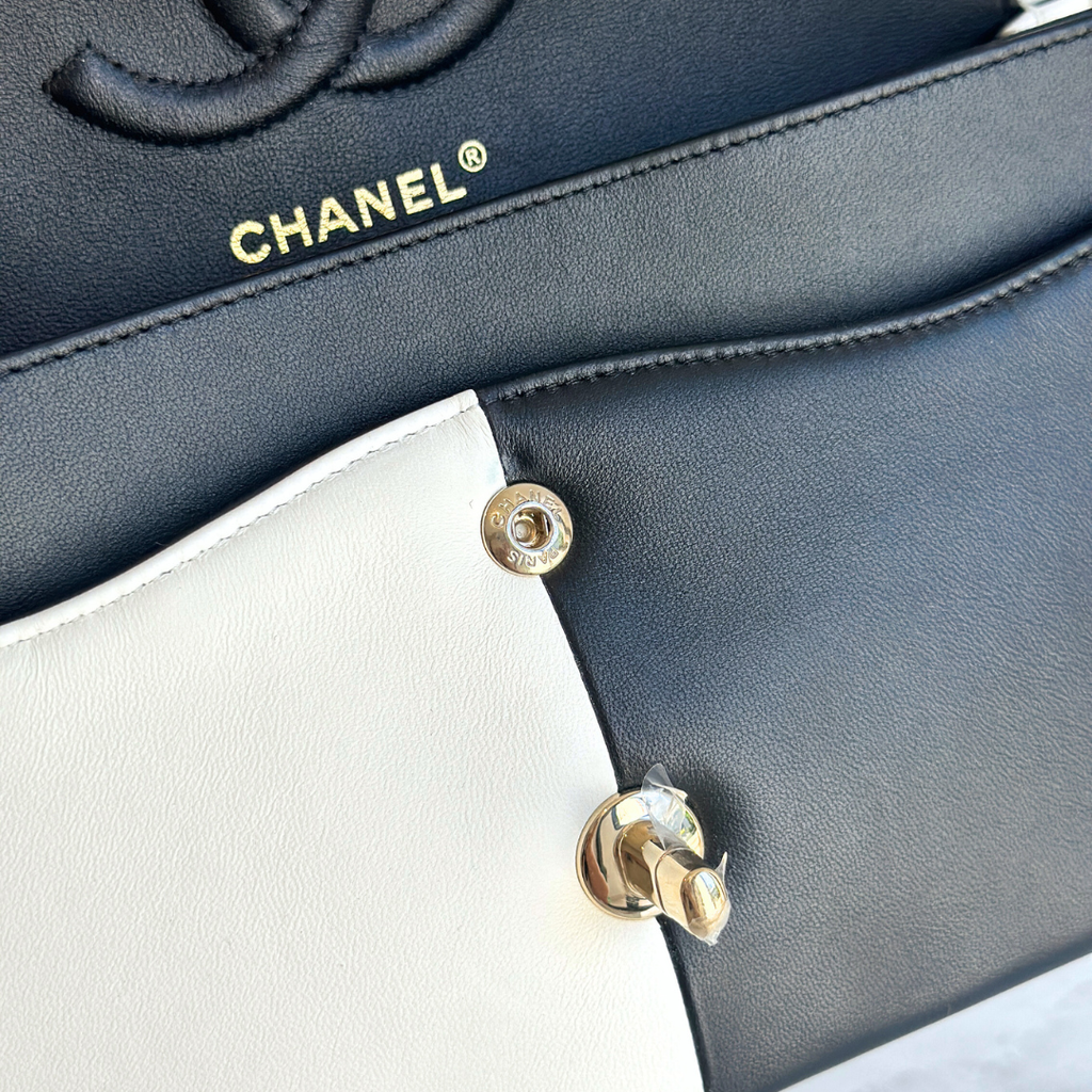 Chanel Microchip 2023 Patchwork Bi-colour Medium Flap Bag Kelly's Authentic Boutique