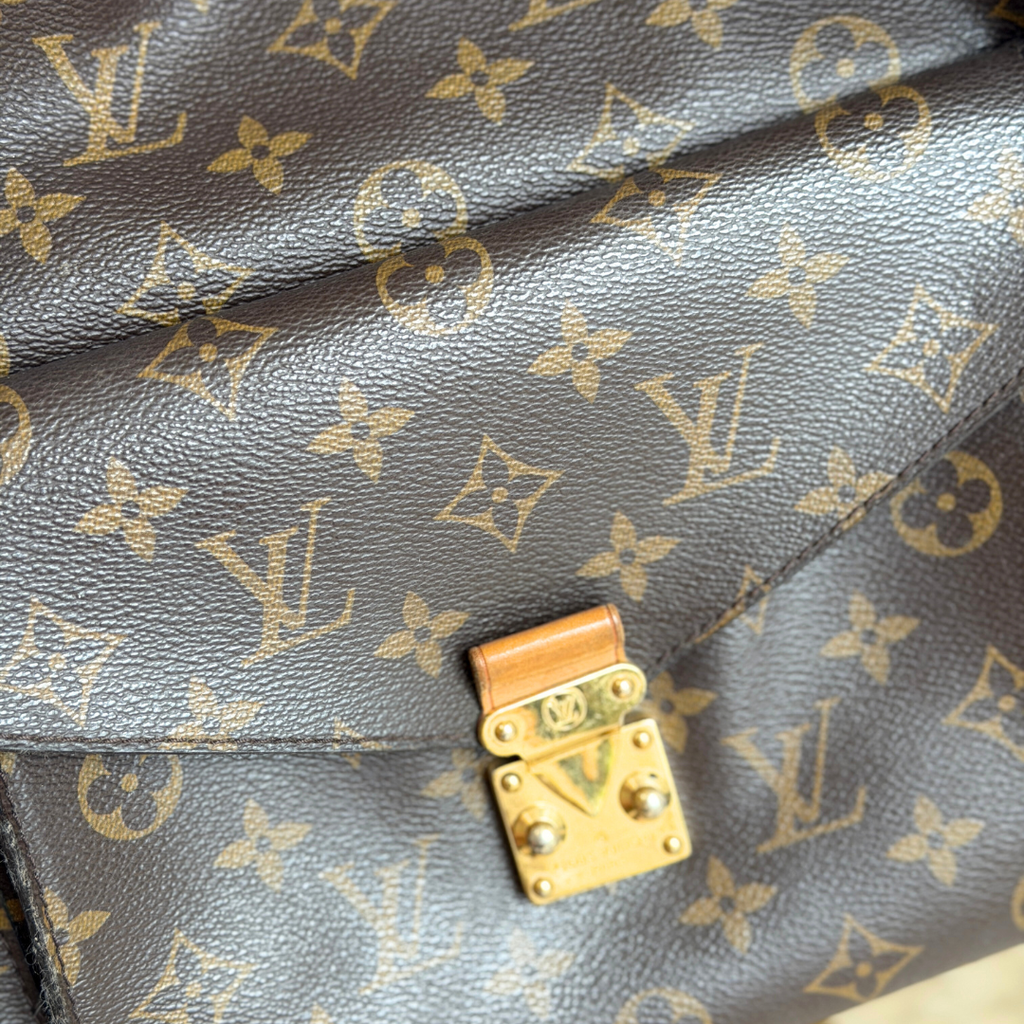 Louis Vuitton Monogram Hobo Metis Bag Kelly's Authentic Boutique